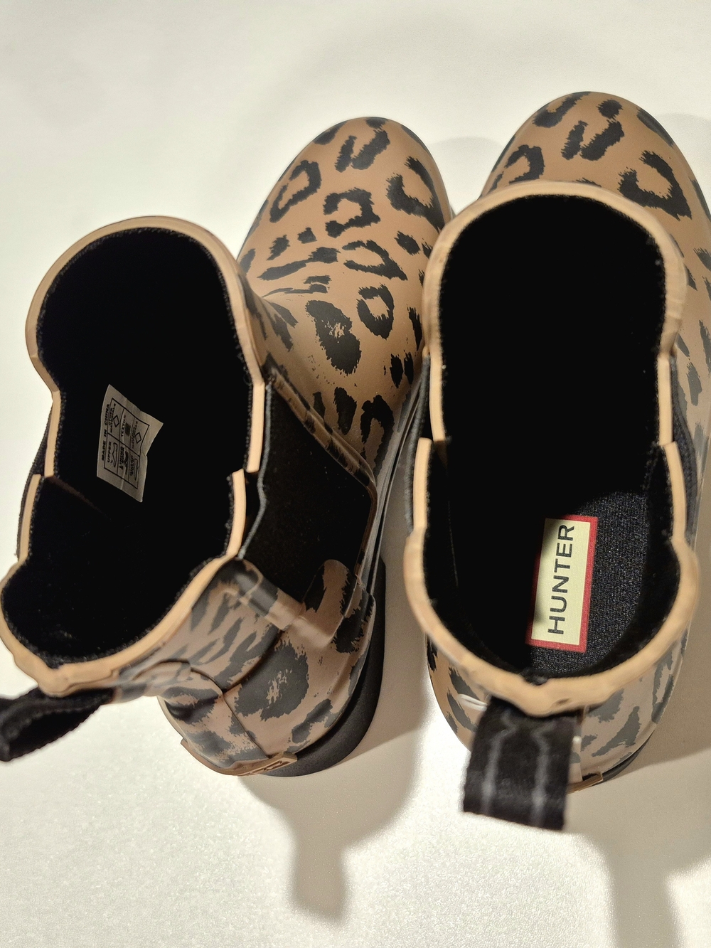 NEW HUNTER BOOTS Leopard Print Chelsea Rain Boots - Women 7 - Picture 3 of 7